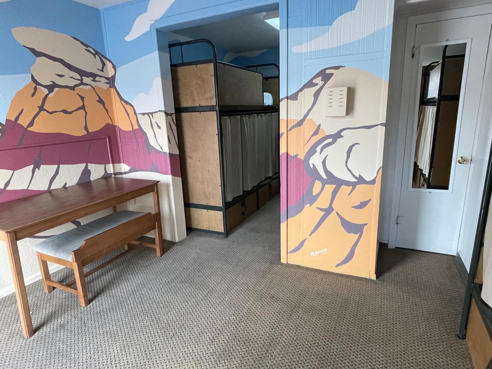 Rad Hostel Colorado Springs Exterior photo